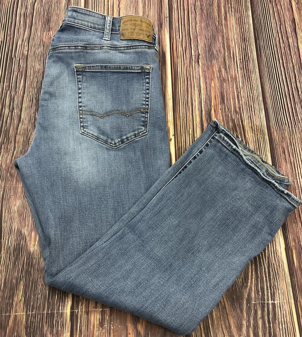 American Eagle Original Boot Extreme Flex Jeans Mens 38x32 (Actual 38x30)